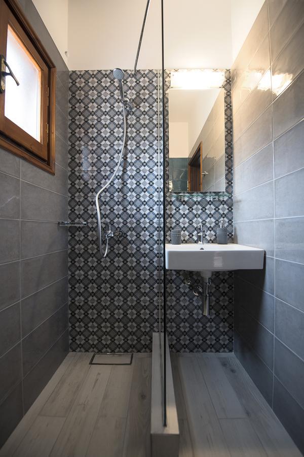 Amphitrite Apartman Mirtiész Kültér fotó