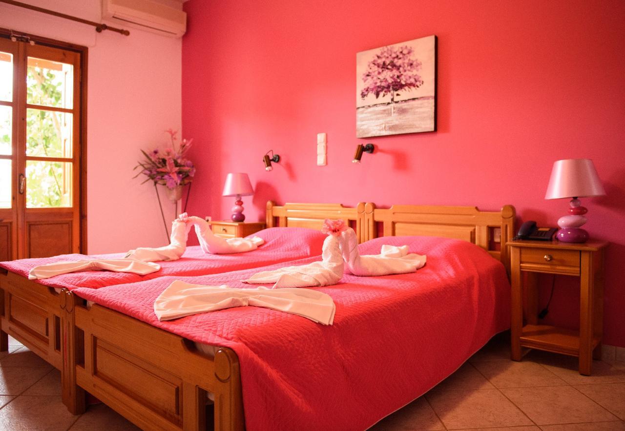 Amphitrite Apartman Mirtiész Kültér fotó