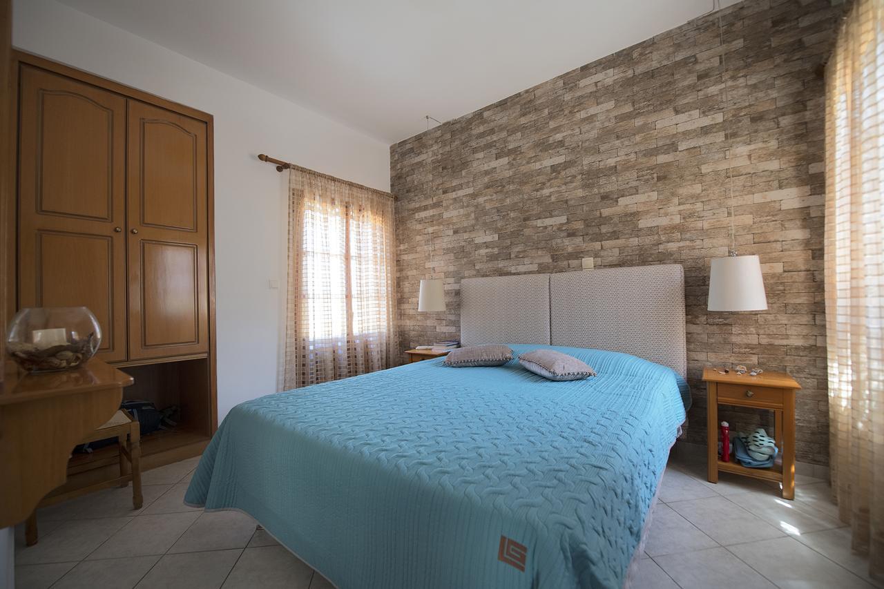 Amphitrite Apartman Mirtiész Kültér fotó
